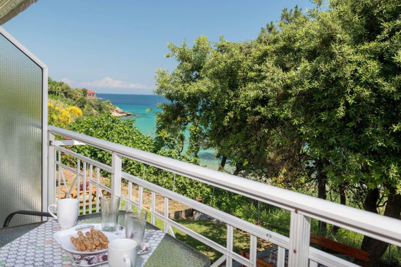 Pension Giannis Αdults Only Коинира Экстерьер фото