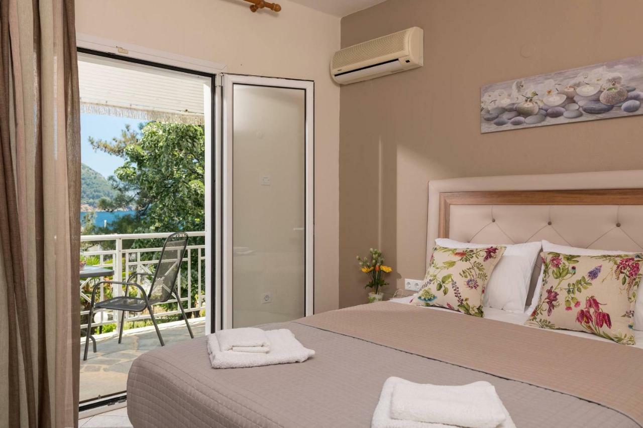 Pension Giannis Αdults Only Коинира Экстерьер фото