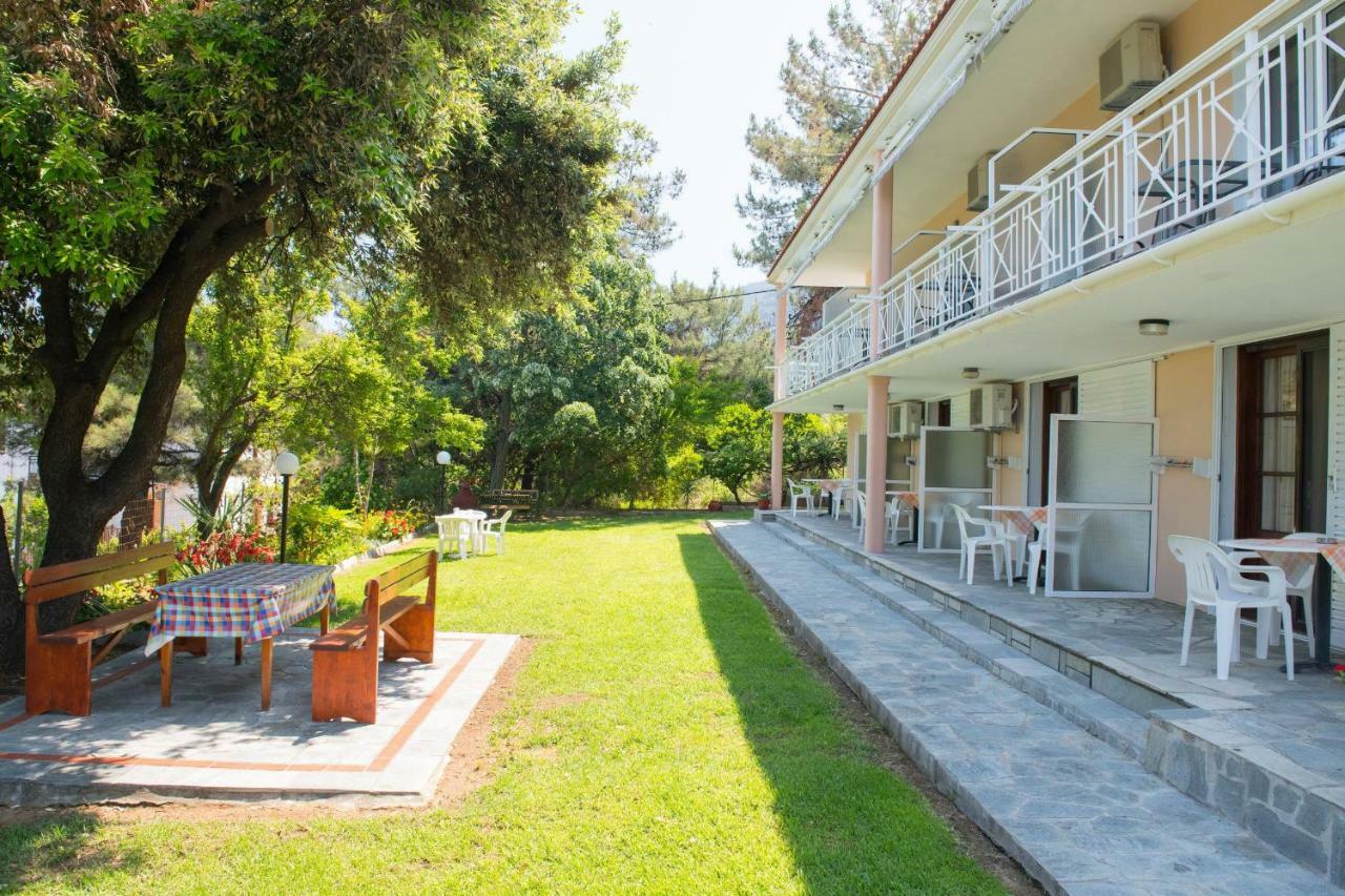 Pension Giannis Αdults Only Коинира Экстерьер фото
